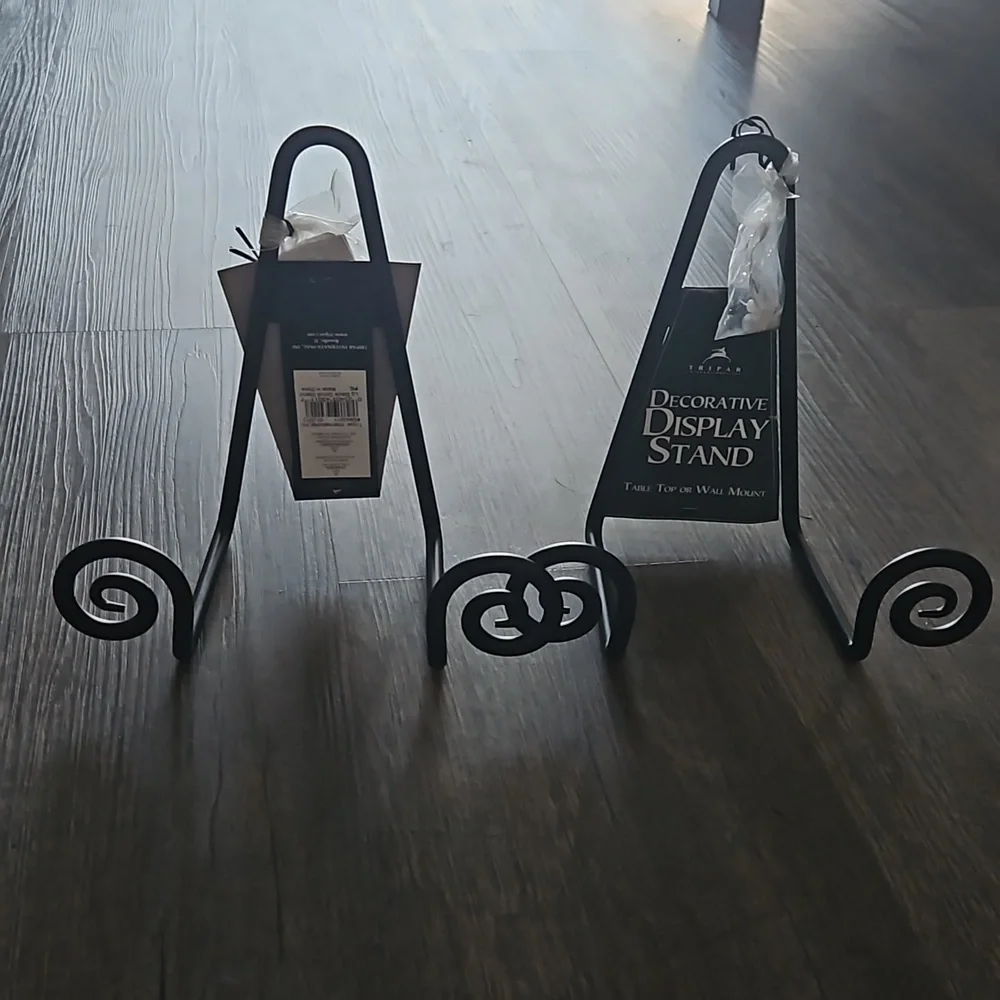 NEW. 2 TRIPAR METAL DECORATIVE DISPLAY STAND. BLACK.